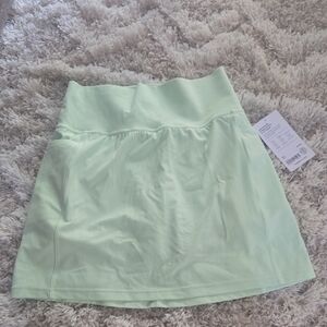 Athleta Light Green SKORT w Pockets